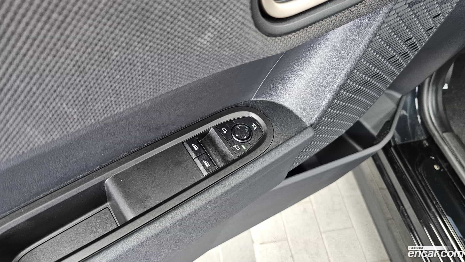 Cooper Mini 2025.4-OPTION-042