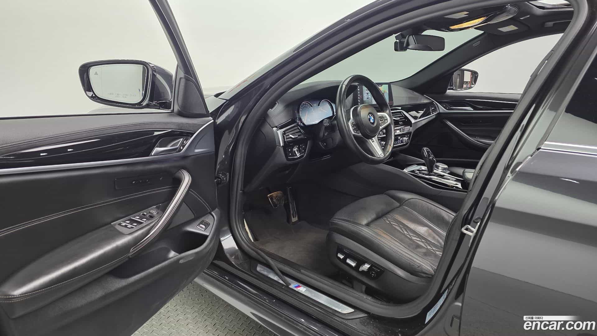 5-Series BMW 2018.4-INNER-010