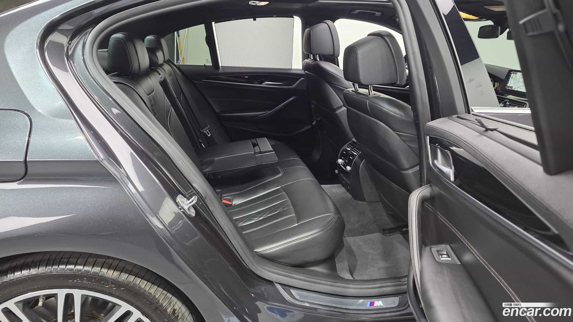 5-Series BMW 2018.4-OPTION-015