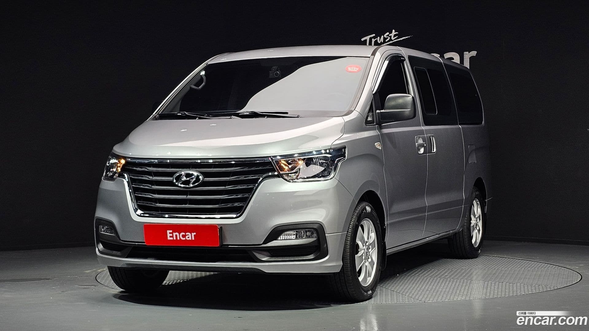 Main__Slider__Photo:Starex Hyundai 2018.4-0
