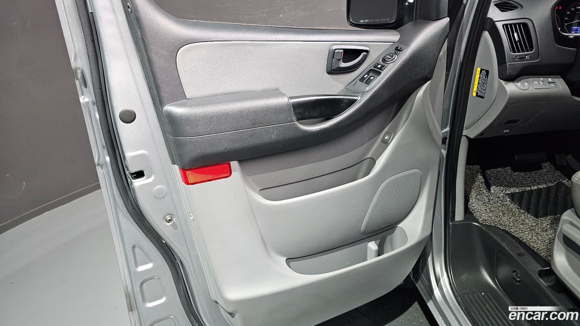 Main__Slider__Photo:Starex Hyundai 2018.4-23