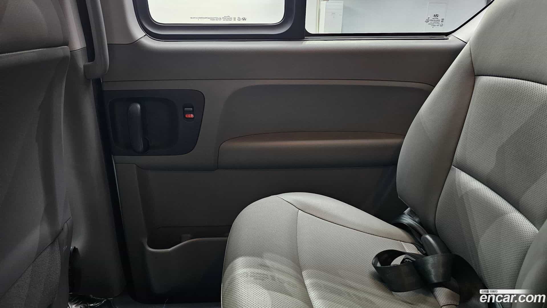Starex Hyundai 2018.4-INNER-035