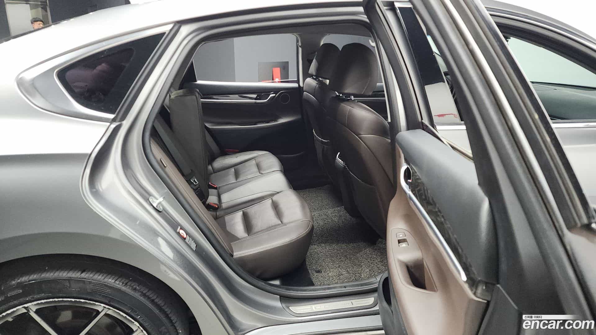 Grandeur Hyundai 2017.7-OPTION-015
