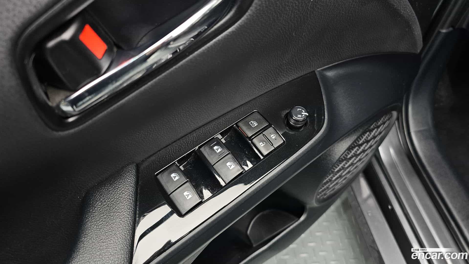 Prius Toyota 2017.8-OPTION-040