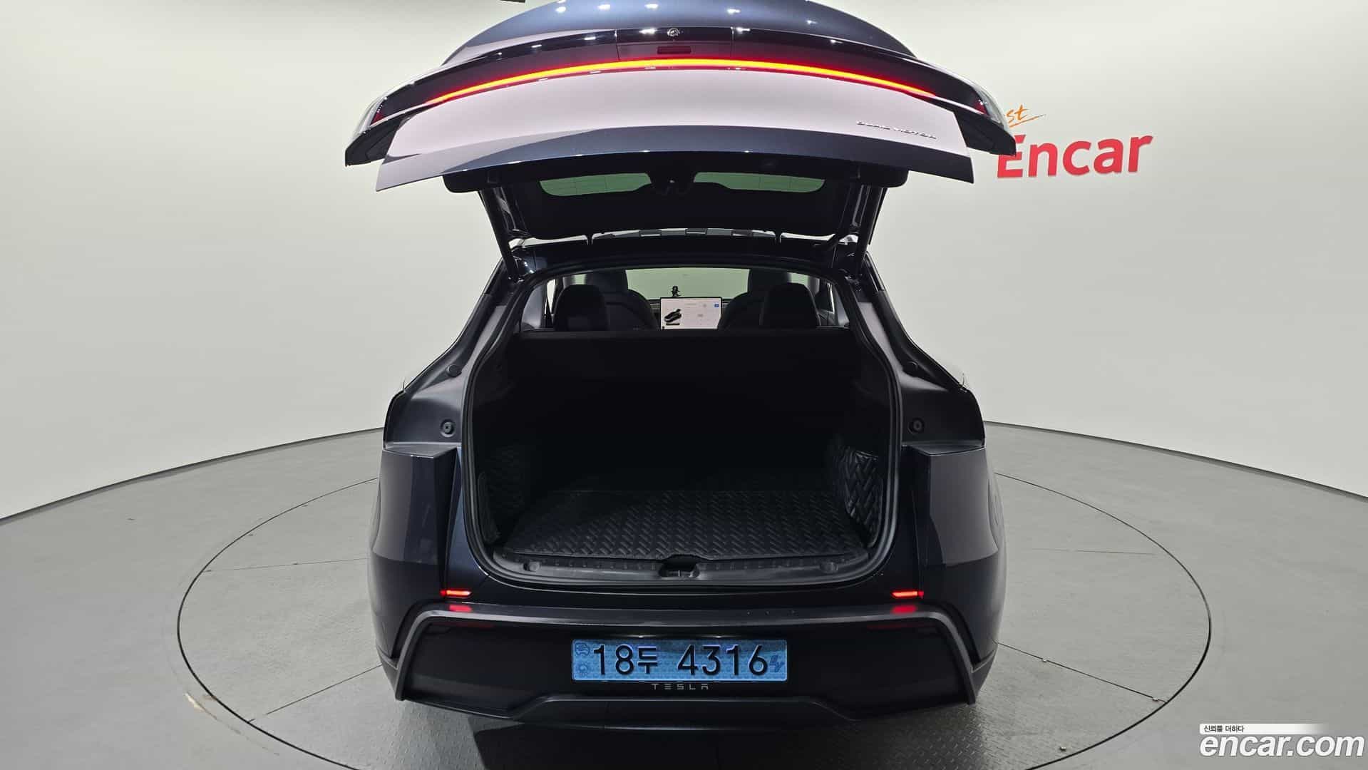 Model Y Tesla 2025.5-OPTION-046
