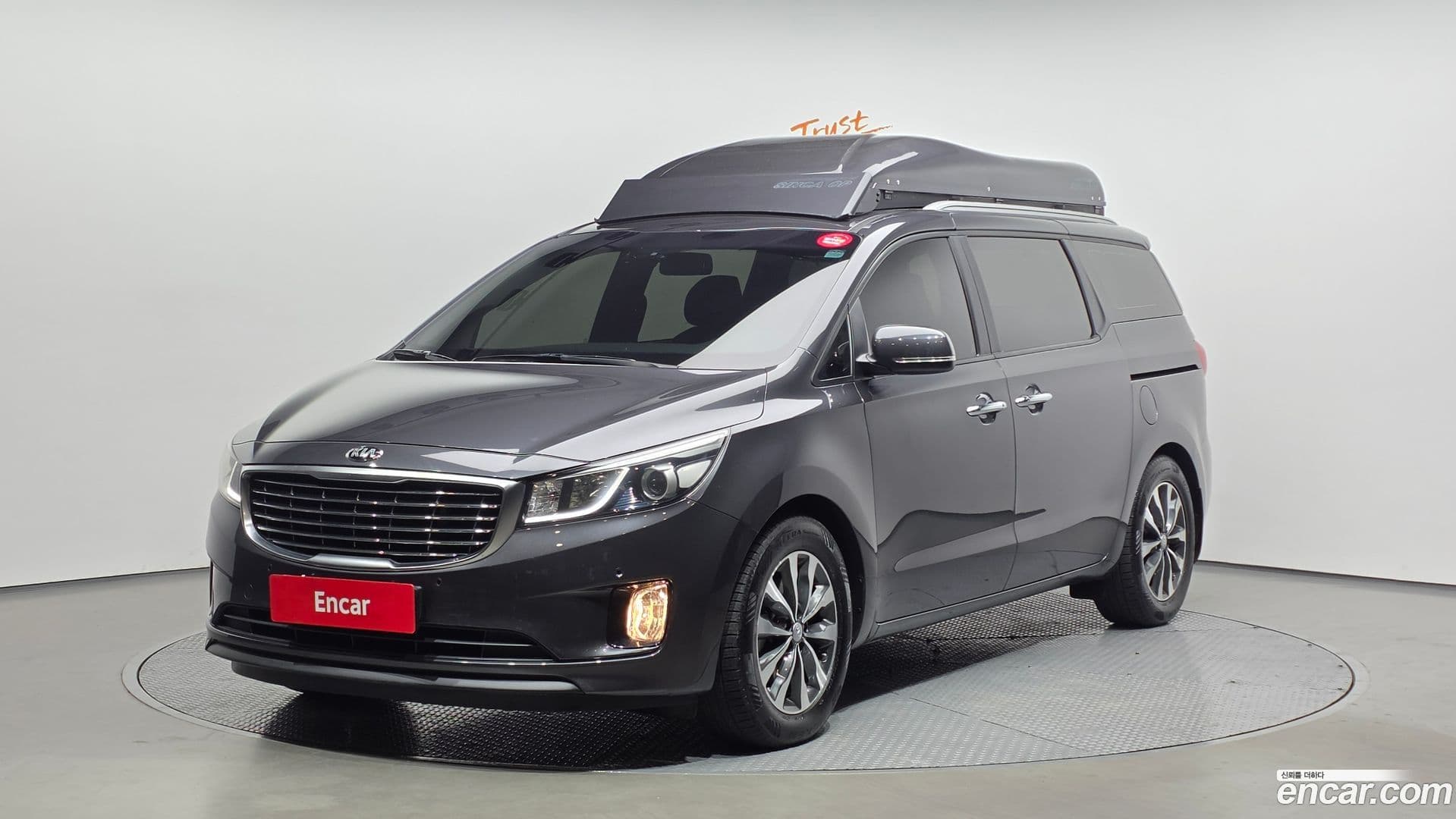 Main__Slider__Photo:Canival Kia 2015.3-0