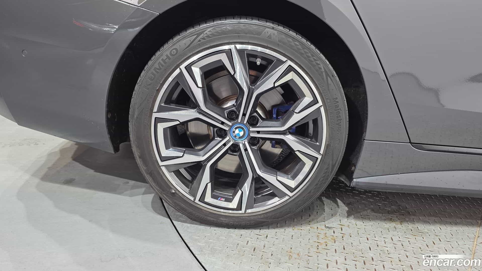 i4 BMW 2022.3-OUTER-005