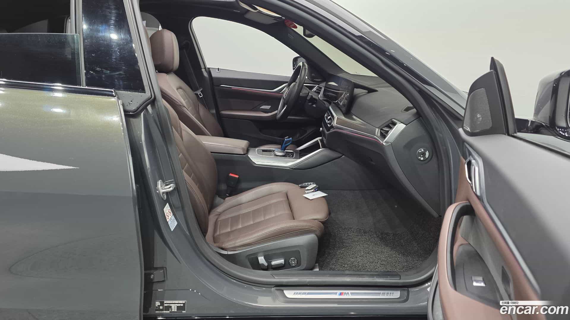 i4 BMW 2022.3-INNER-036