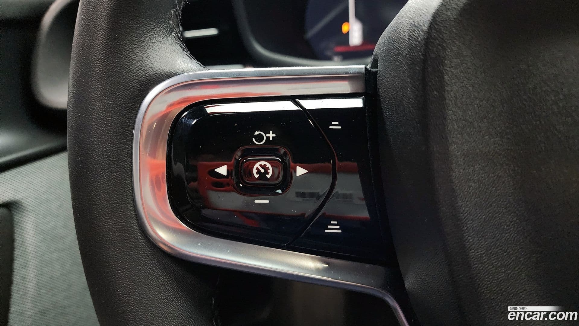 Main__Slider__Photo:Polestar 2 Polestar 2022.2-16