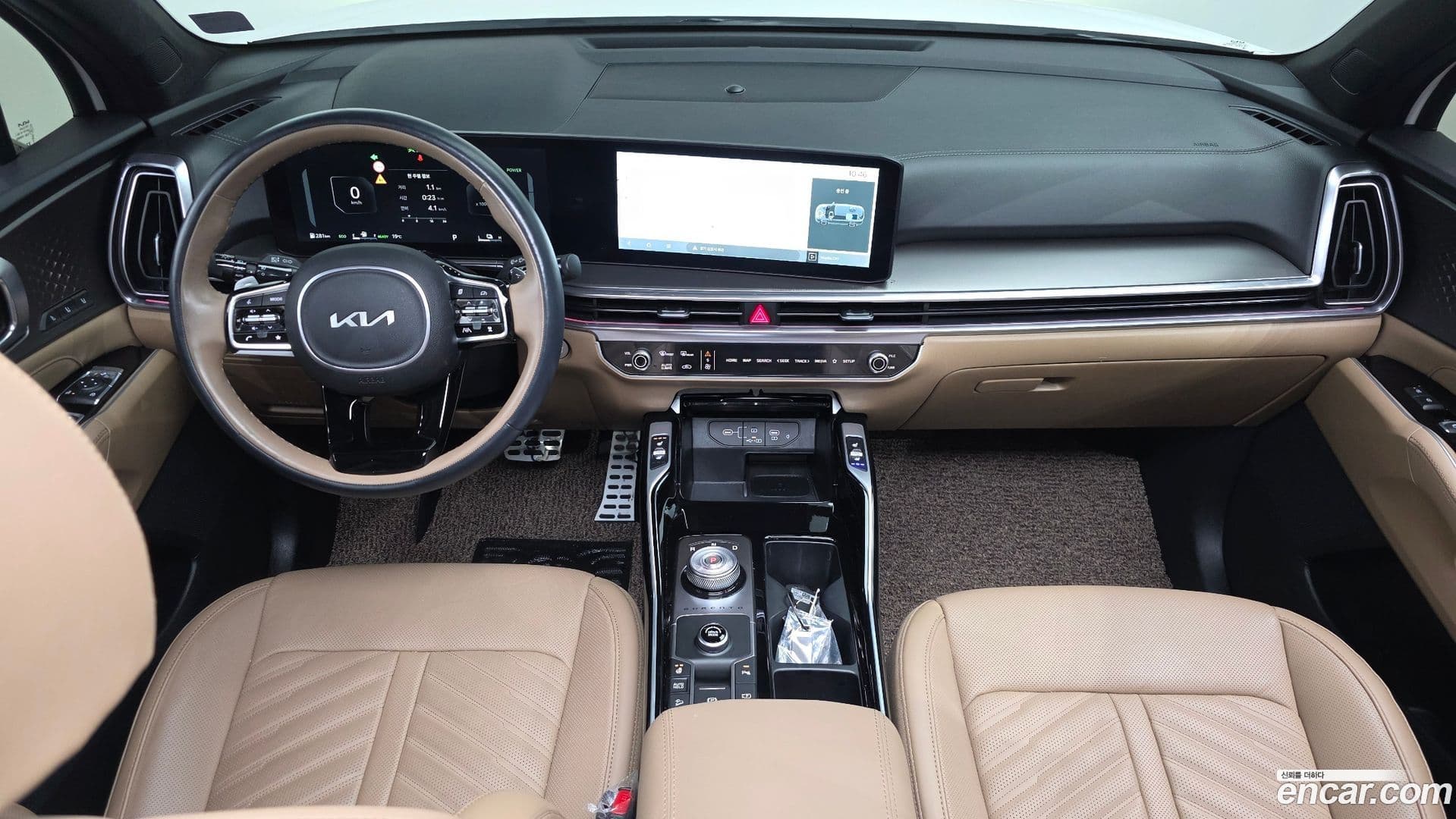 Main__Slider__Photo:Sorento Kia 2024.3-6