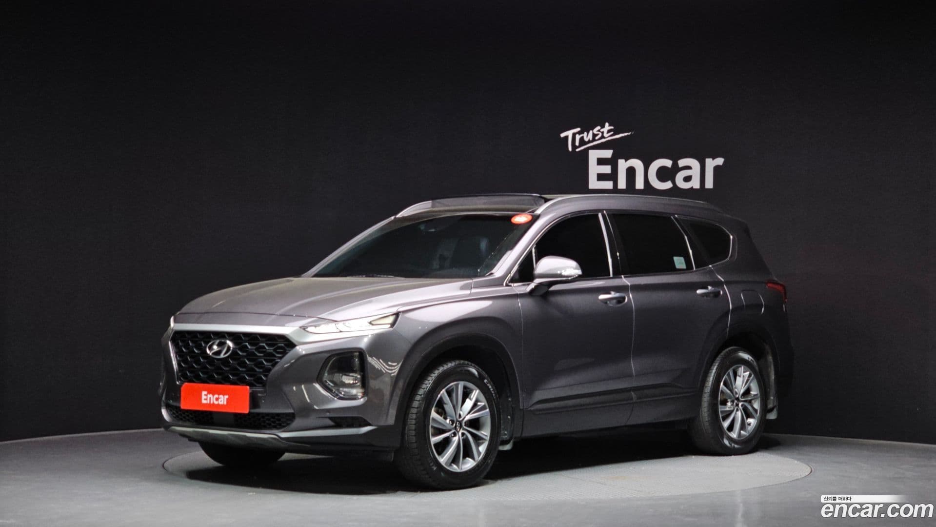 Main__Slider__Photo:Santafe Hyundai 2018.6-0