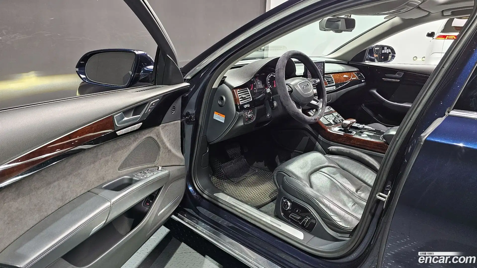 A8 Audi 2011.8-INNER-010