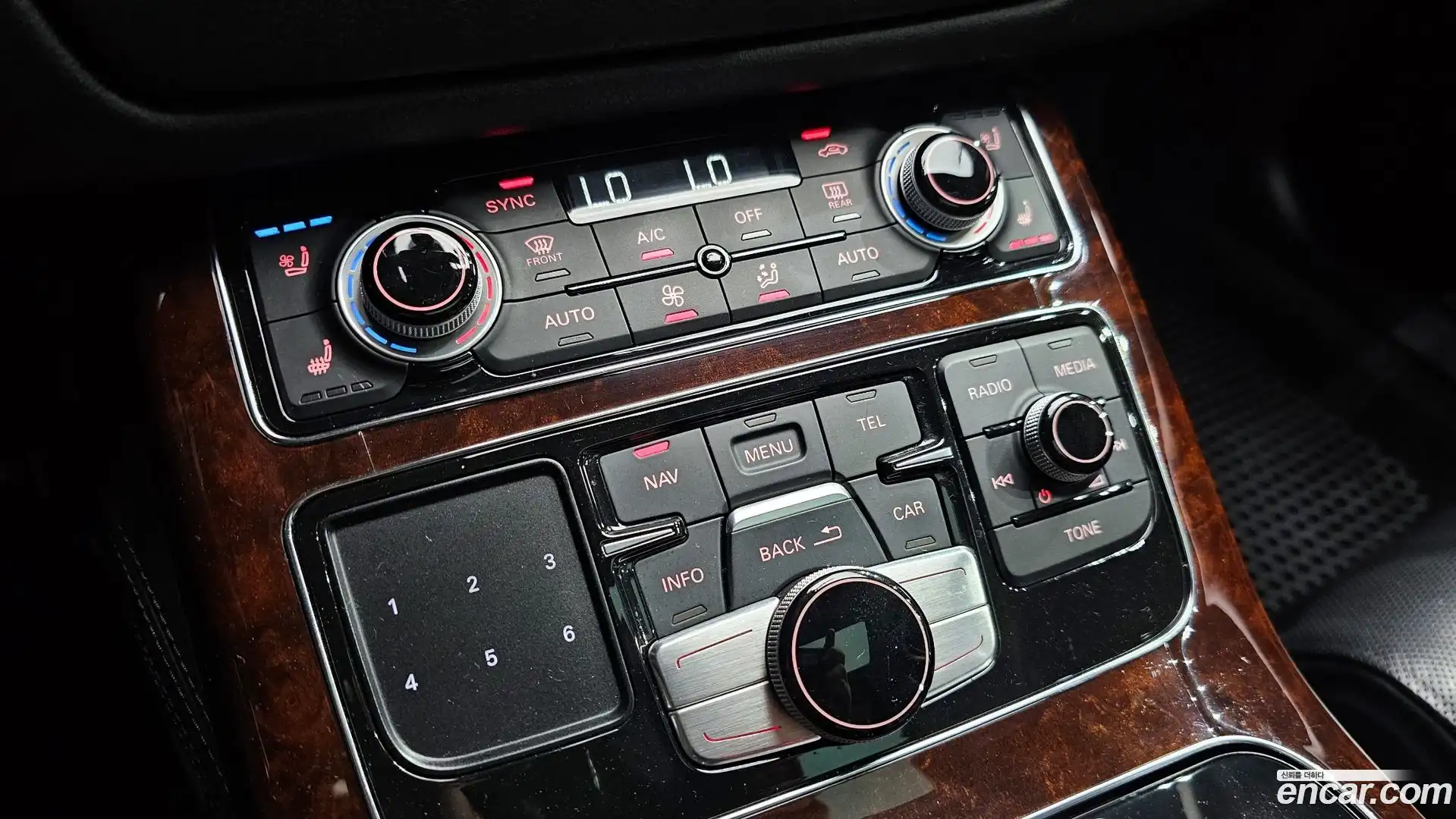 A8 Audi 2011.8-OPTION-022