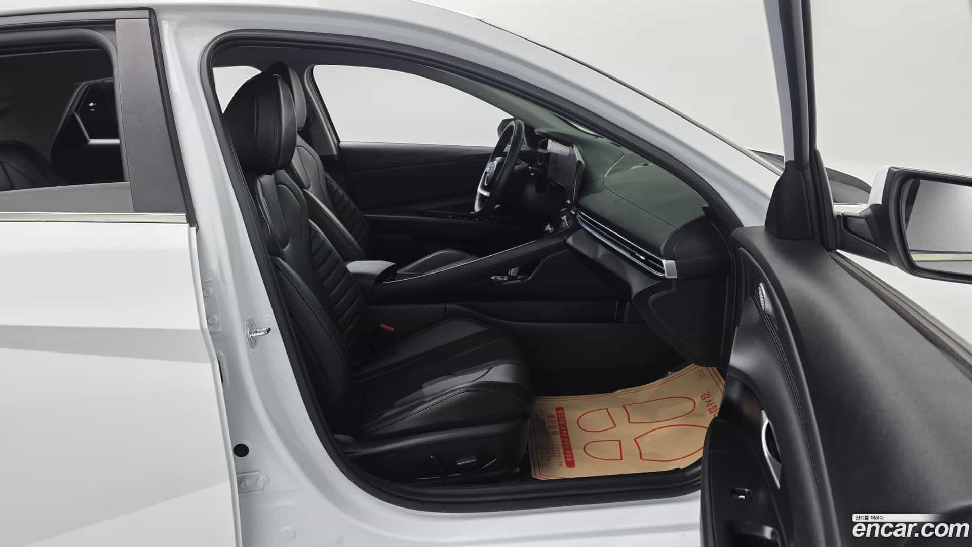 AVANTE Hyundai 2024.4-INNER-036