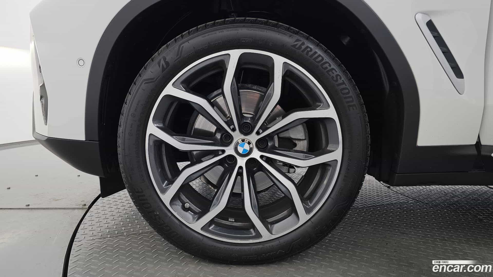 X4 BMW 2025.3-OUTER-005