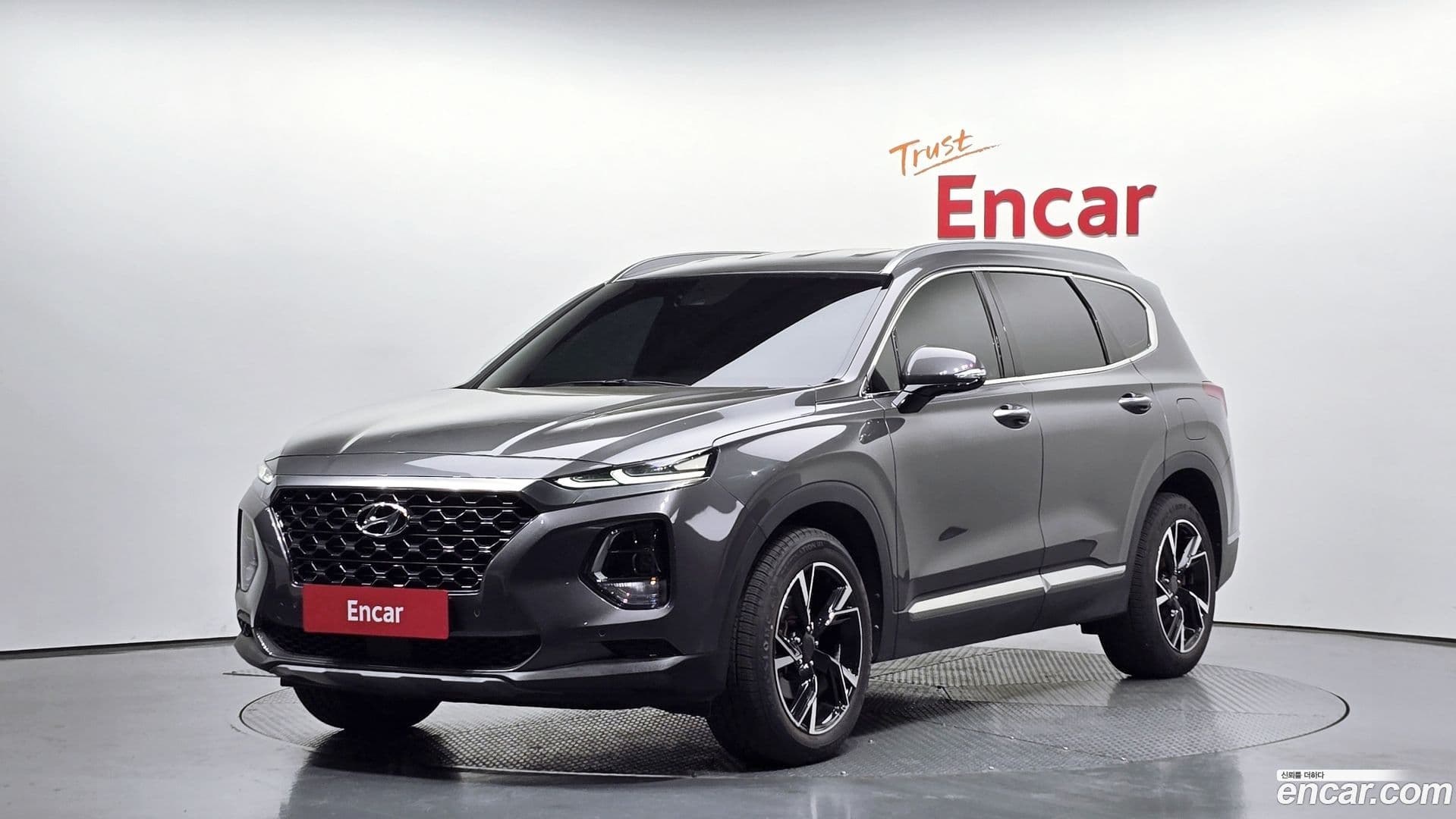 Main__Slider__Photo:Santafe Hyundai 2019.2-0