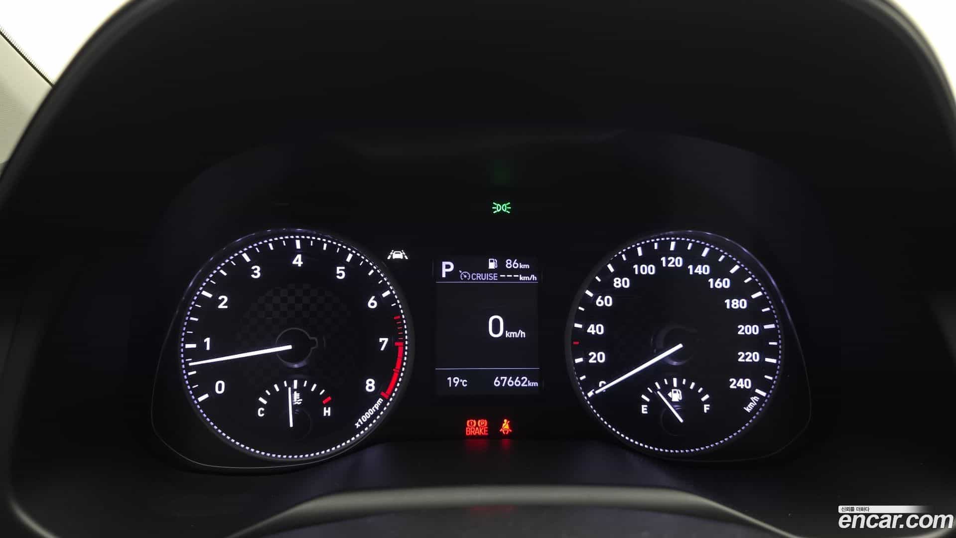 AVANTE Hyundai 2019.0-INNER-008