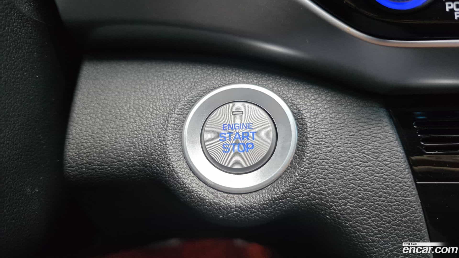AVANTE Hyundai 2019.0-OPTION-022