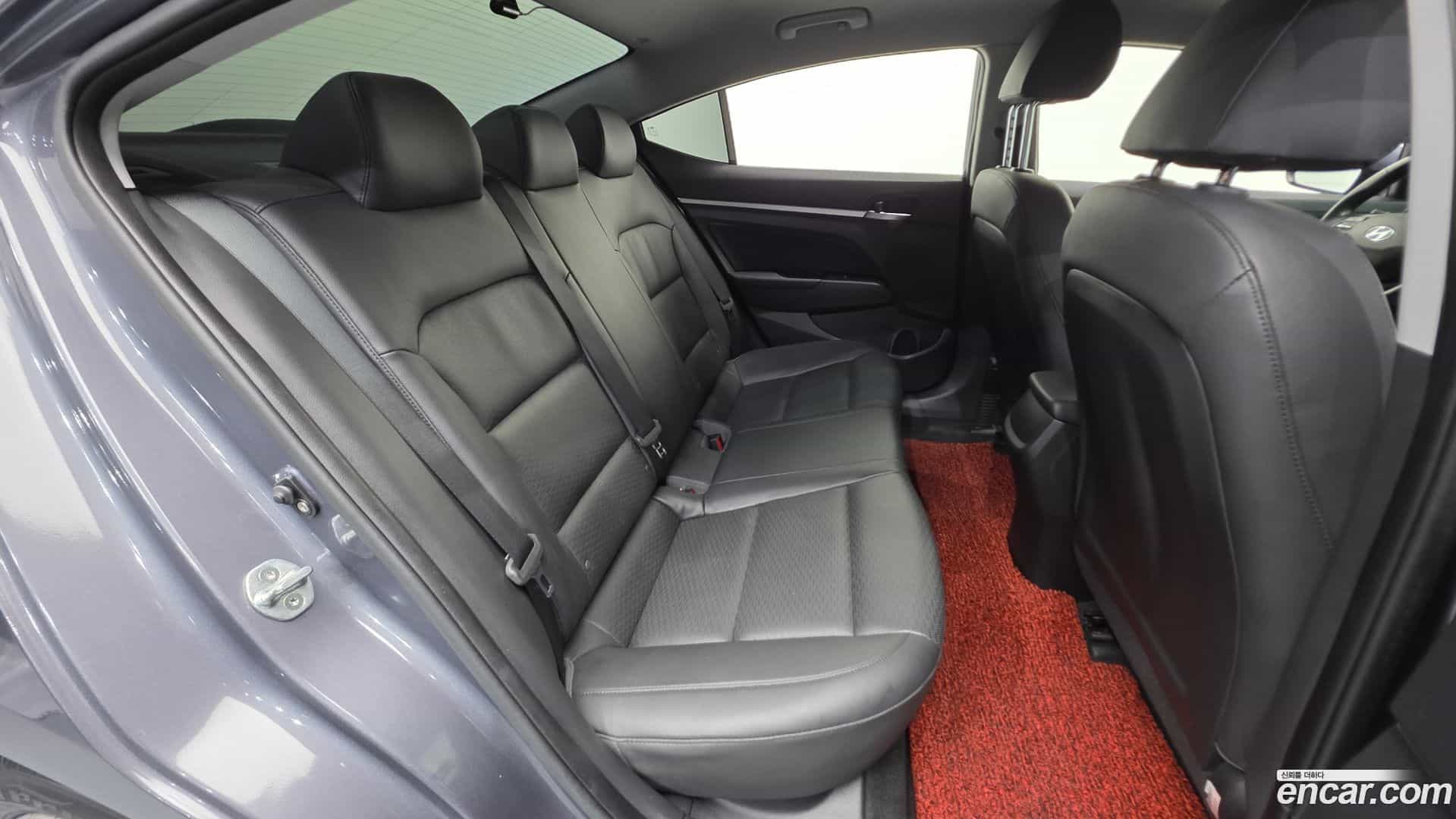 AVANTE Hyundai 2019.0-OPTION-023