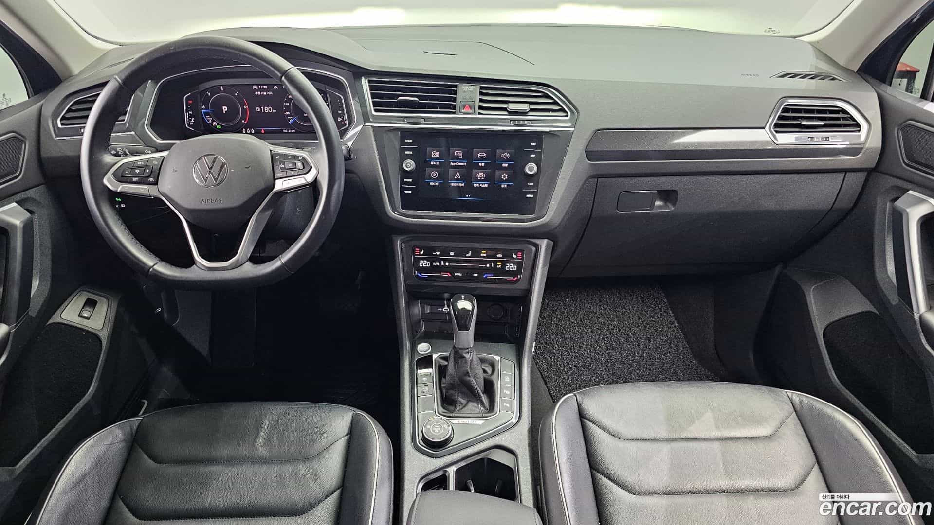 Tiguan Volkswagen 2021.10-INNER-007