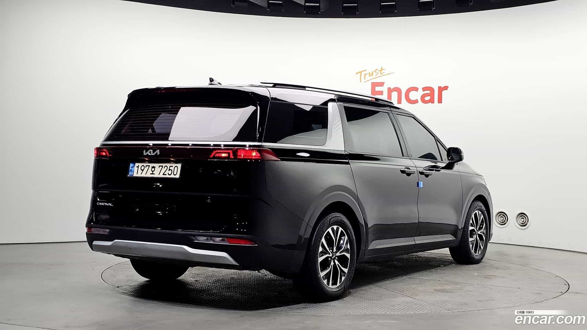 Canival Kia 2022.2-OUTER-002