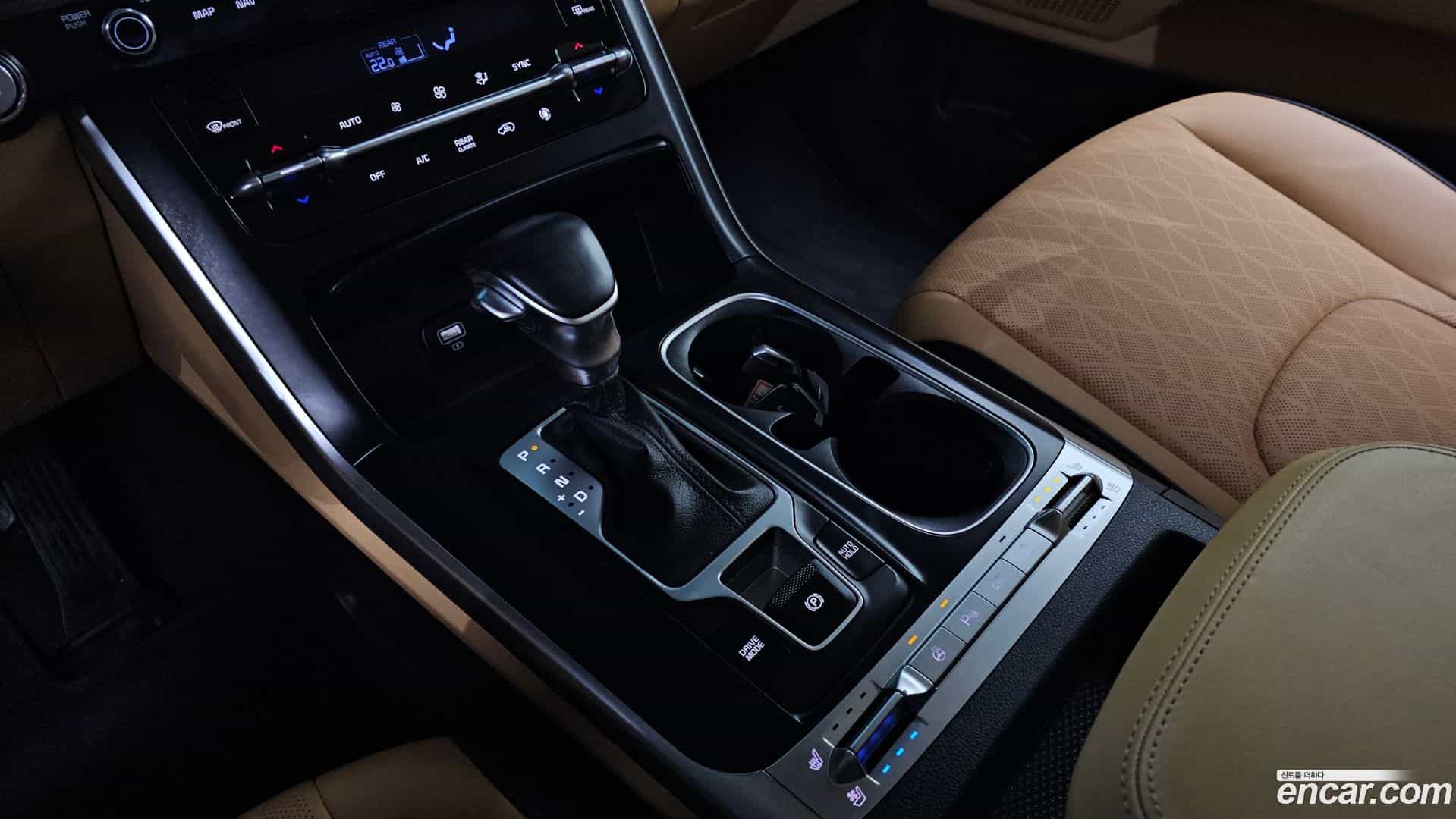 Canival Kia 2022.2-INNER-009