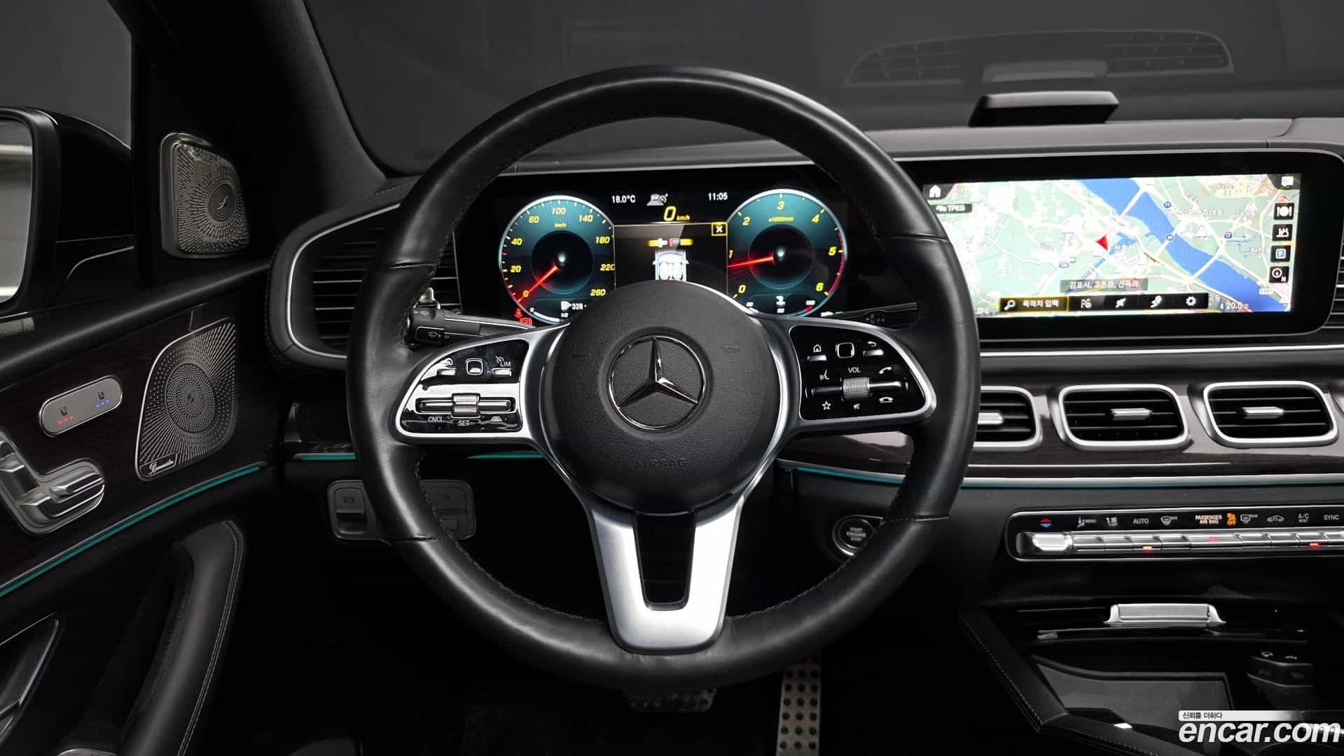 GLE-Class Mercedes-Benz 2022.8-OPTION-017