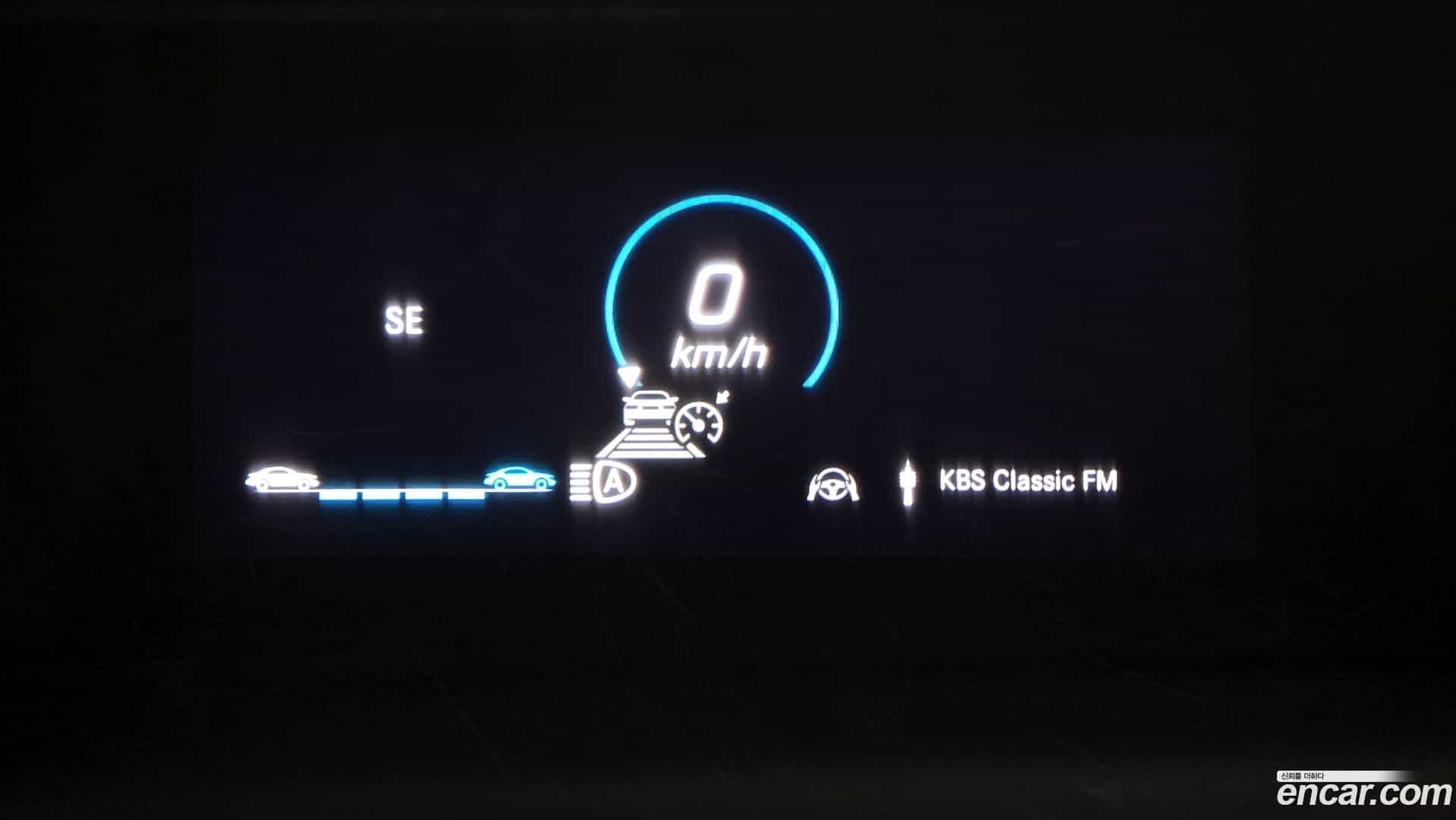 GLE-Class Mercedes-Benz 2022.8-OPTION-021