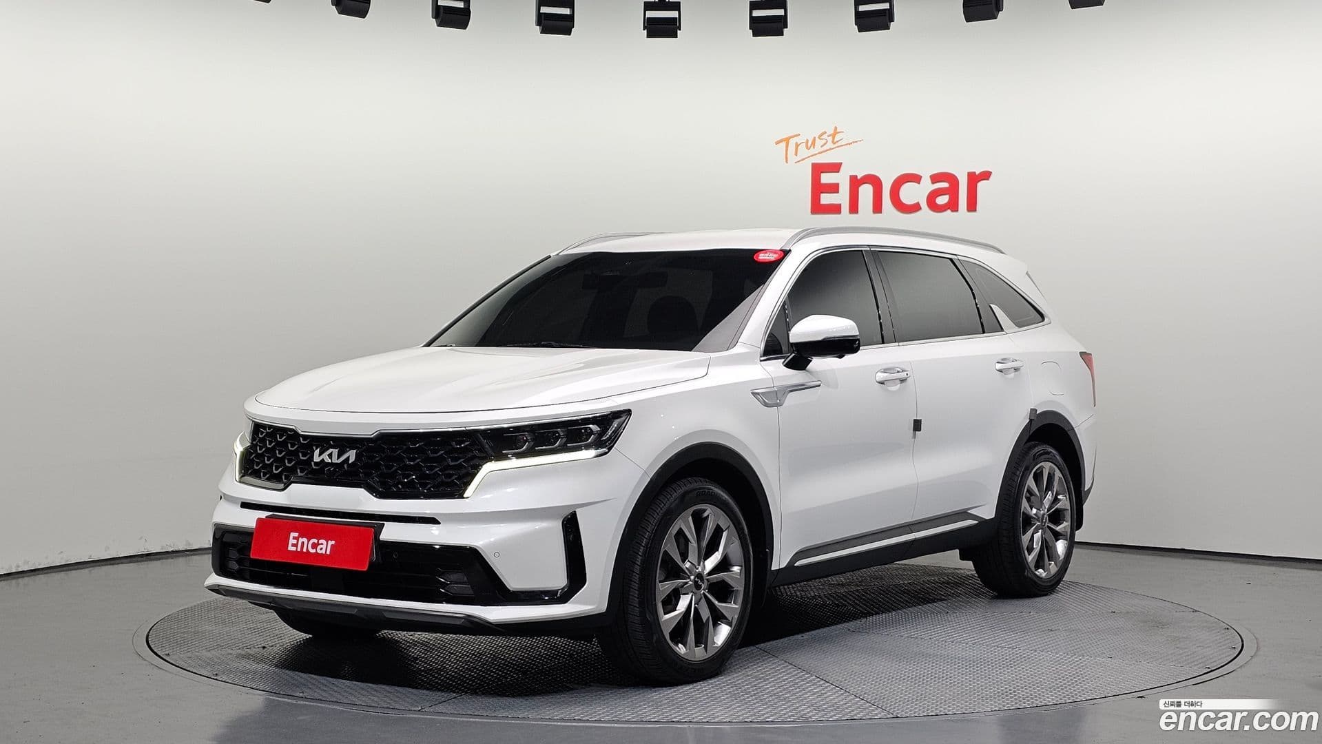 Main__Slider__Photo:Sorento Kia 2022.3-0