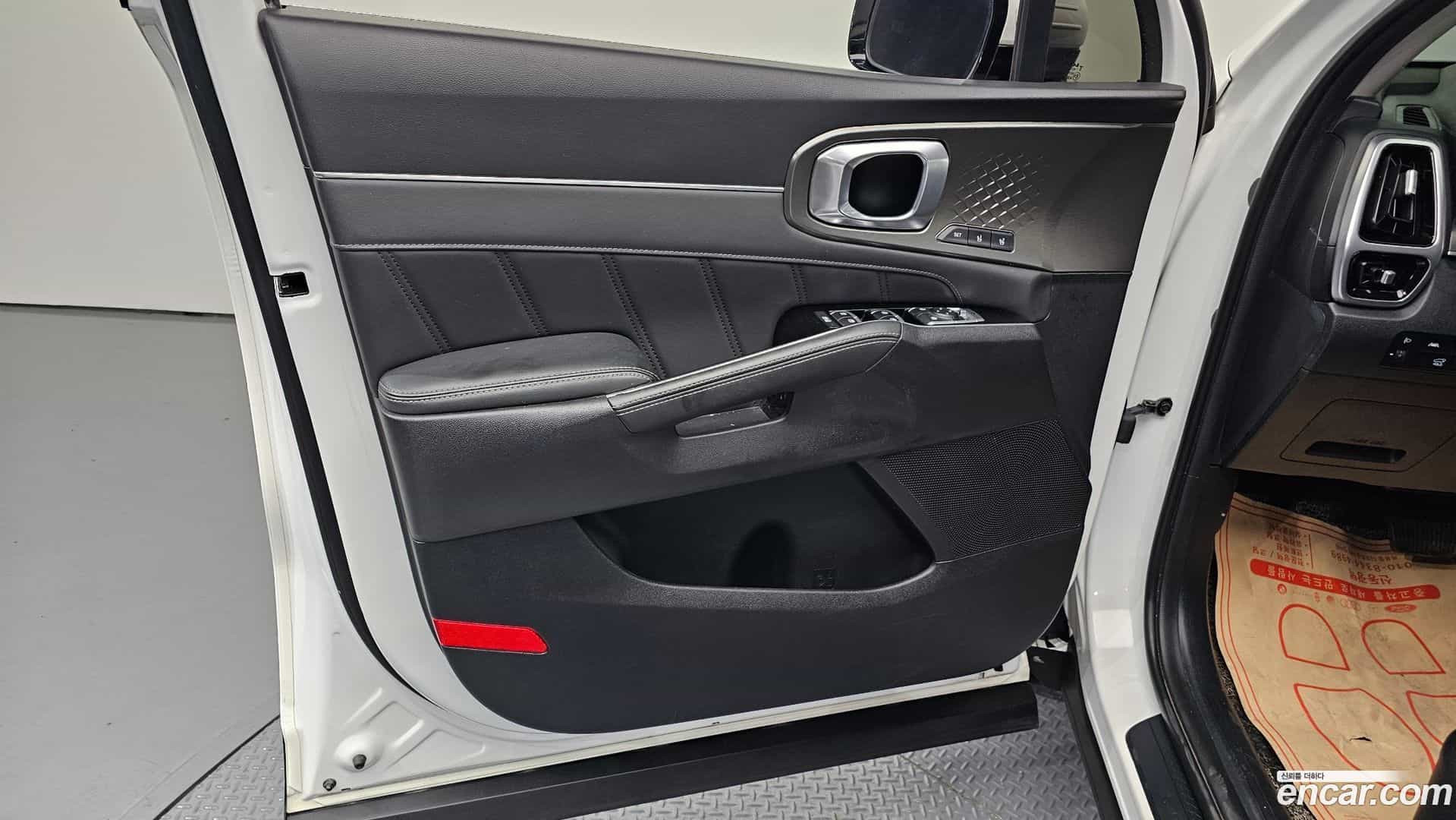 Sorento Kia 2022.3-INNER-034