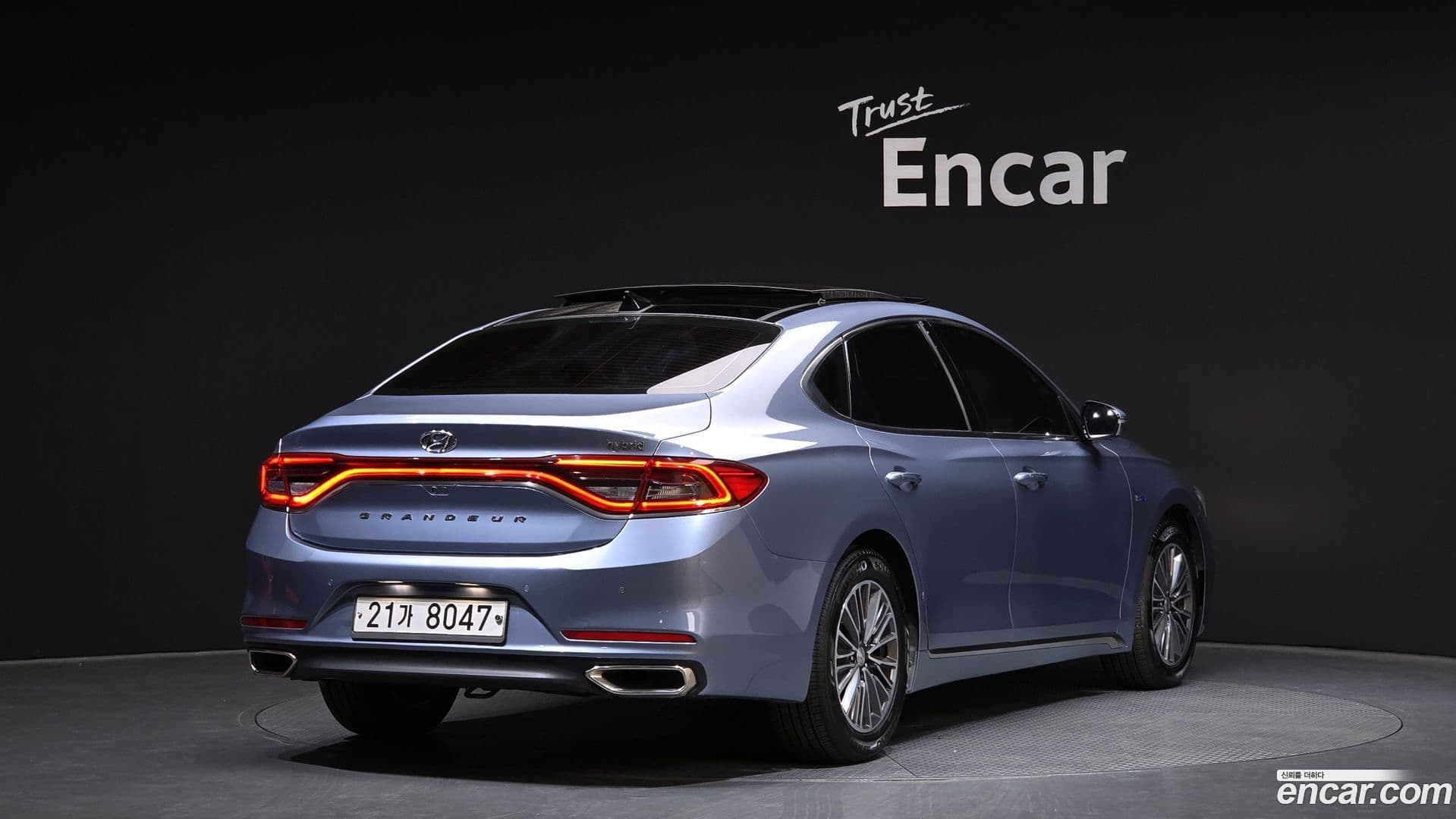 Main__Slider__Photo:Grandeur Hyundai 2018.0-1