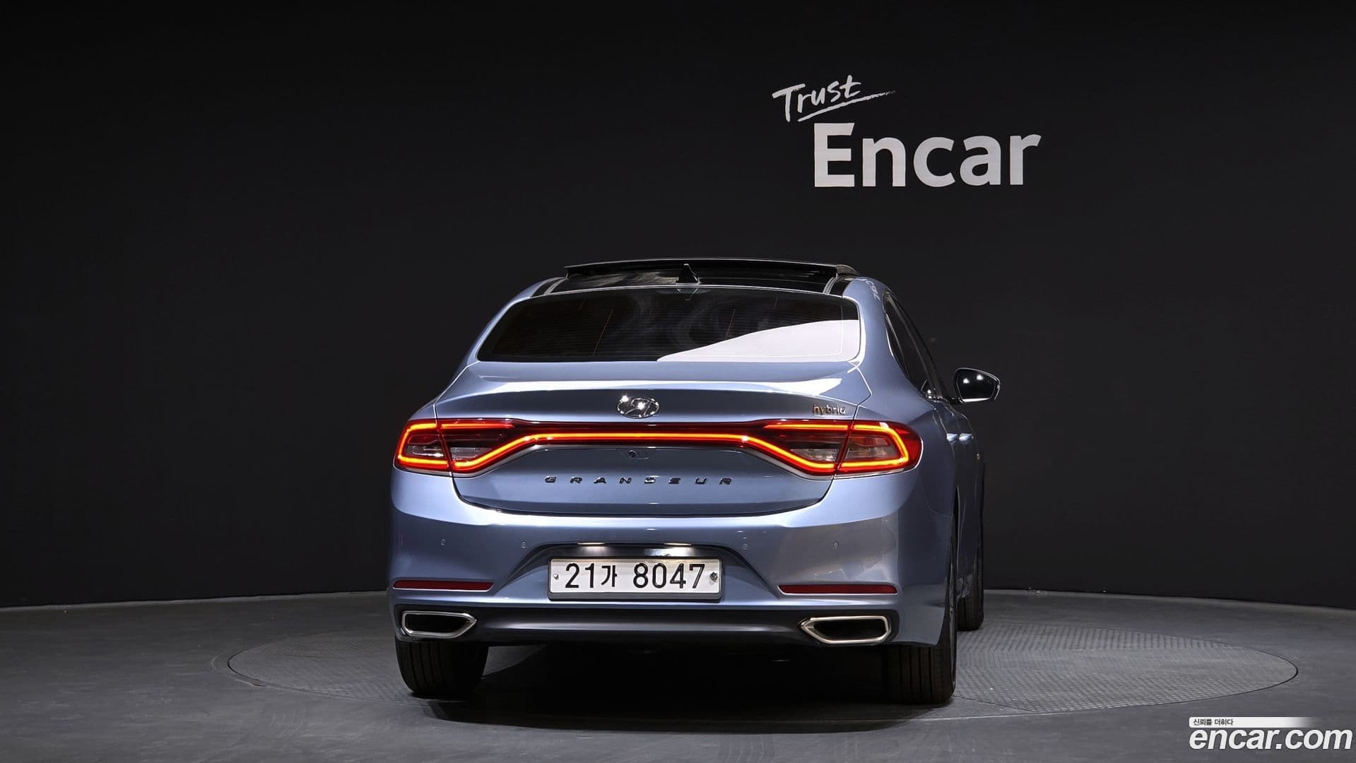 Main__Slider__Photo:Grandeur Hyundai 2018.0-3