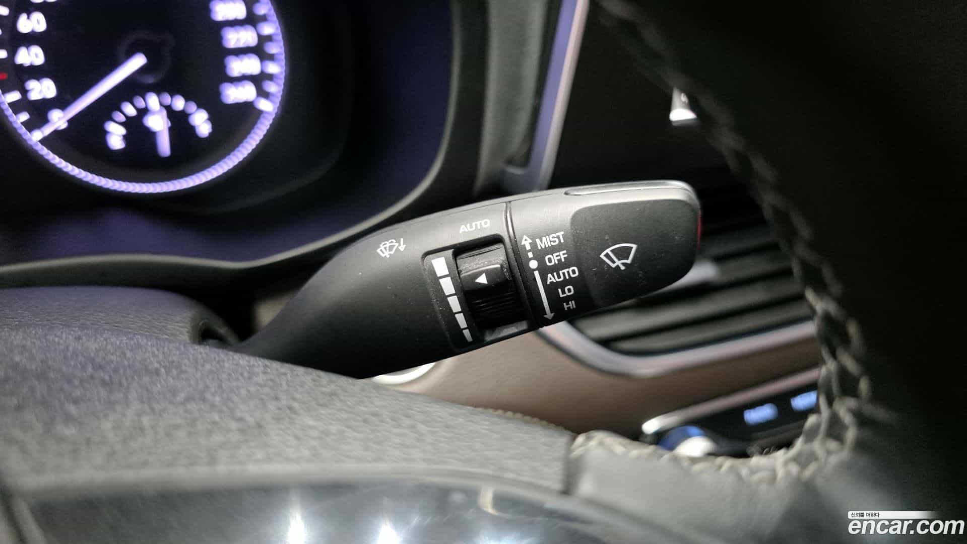 Grandeur Hyundai 2018.0-OPTION-043