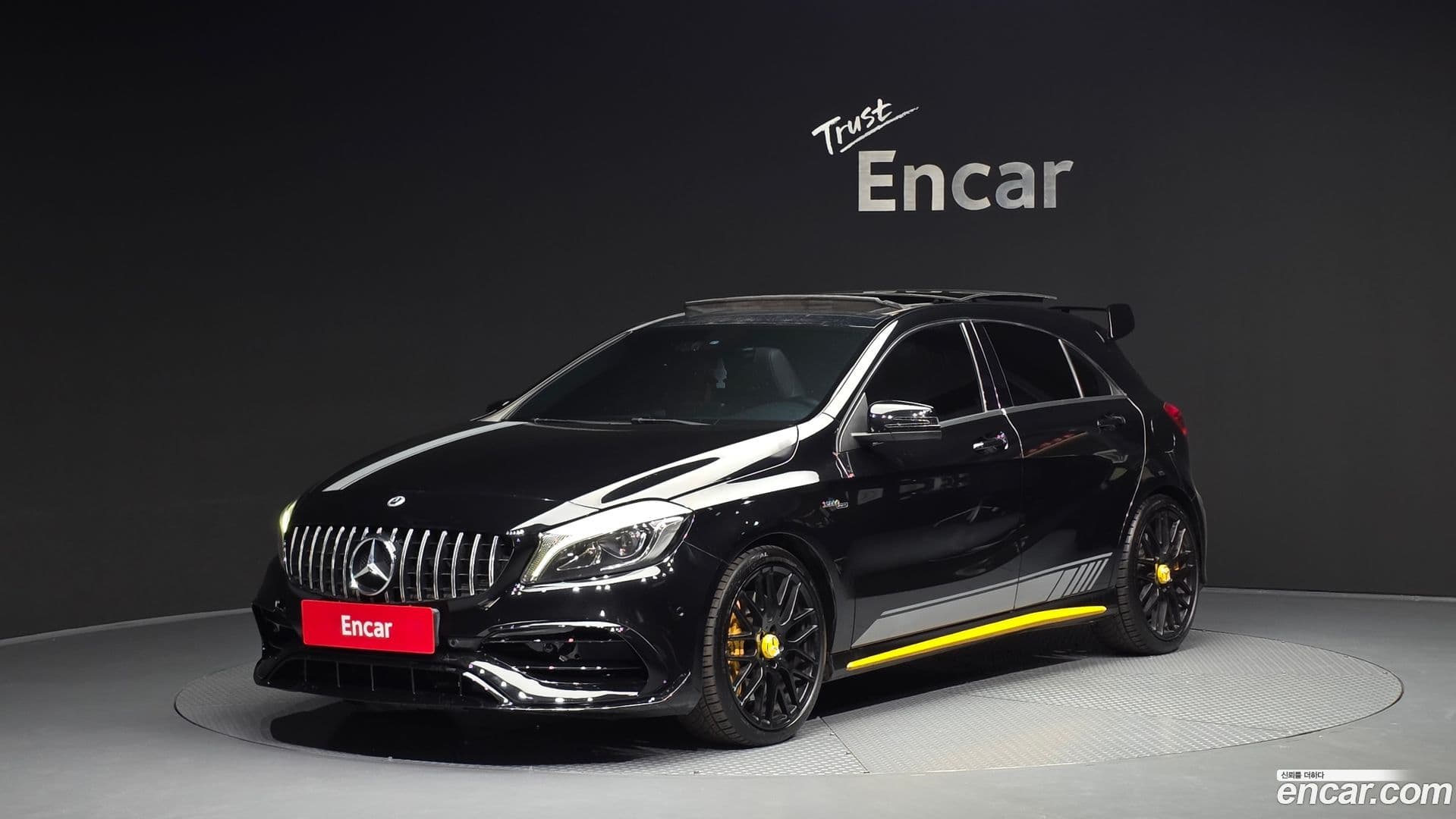 Main__Slider__Photo:A-Class Mercedes-Benz 2017.8-0