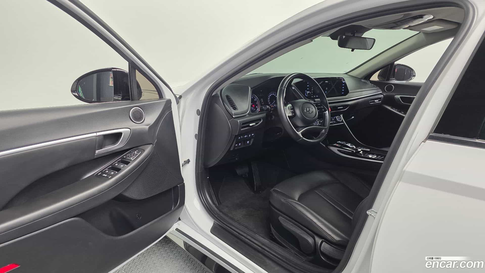 Sonata Hyundai 2022.6-INNER-010