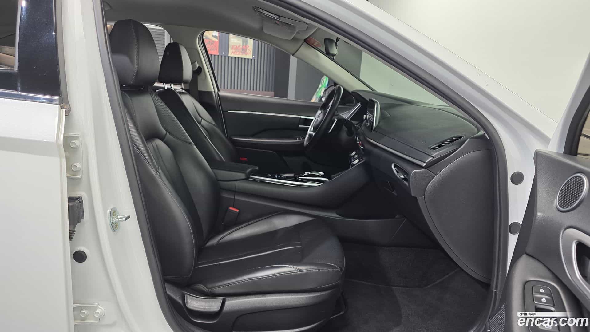 Sonata Hyundai 2022.6-OPTION-015