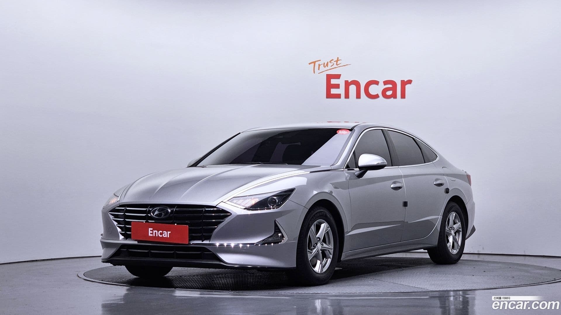 Main__Slider__Photo:Sonata Hyundai 2019.4-0