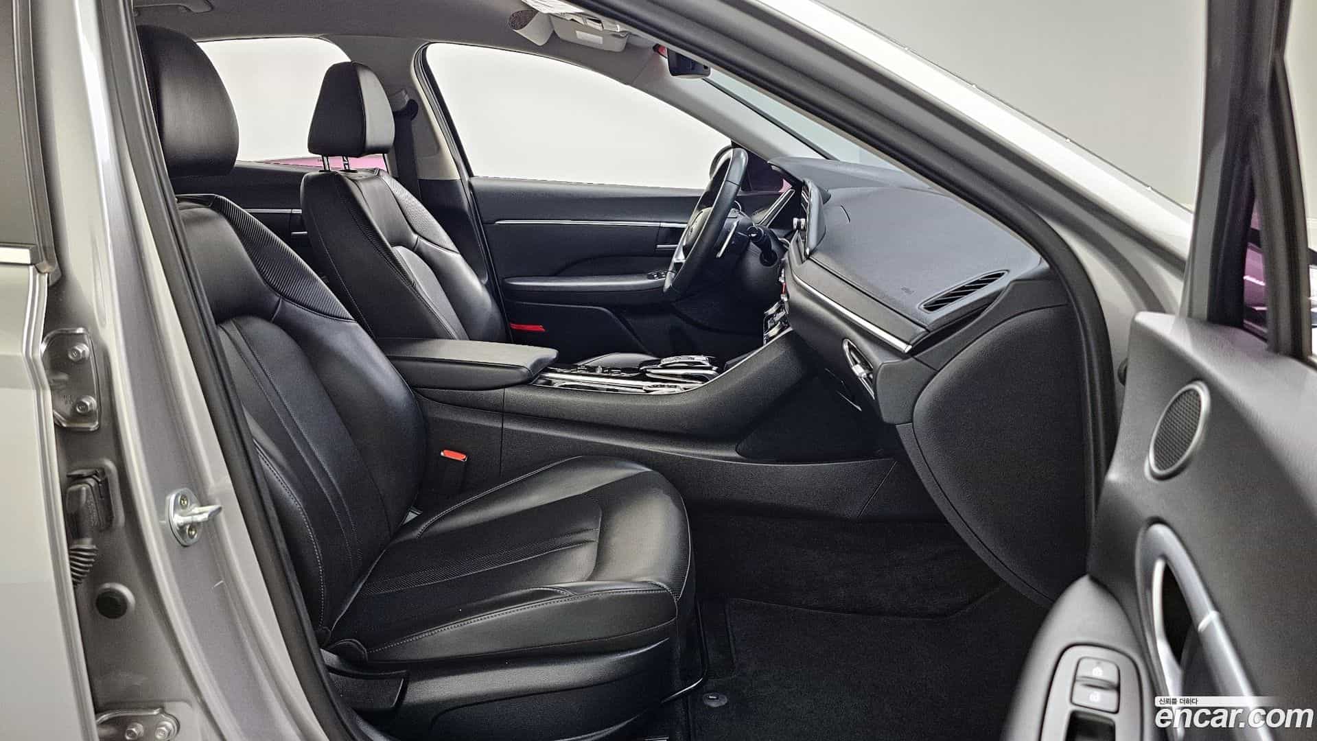 Sonata Hyundai 2019.4-OPTION-015