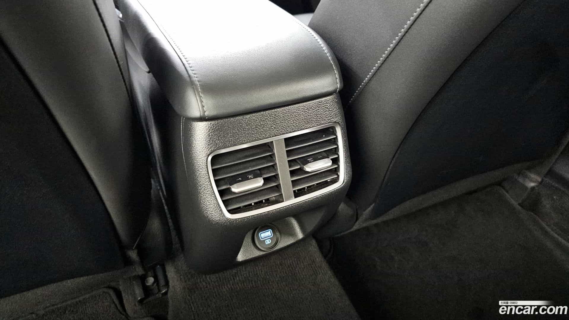 Sonata Hyundai 2019.4-OPTION-023