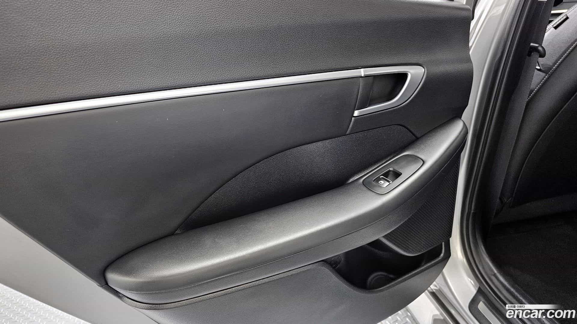 Sonata Hyundai 2019.4-INNER-035