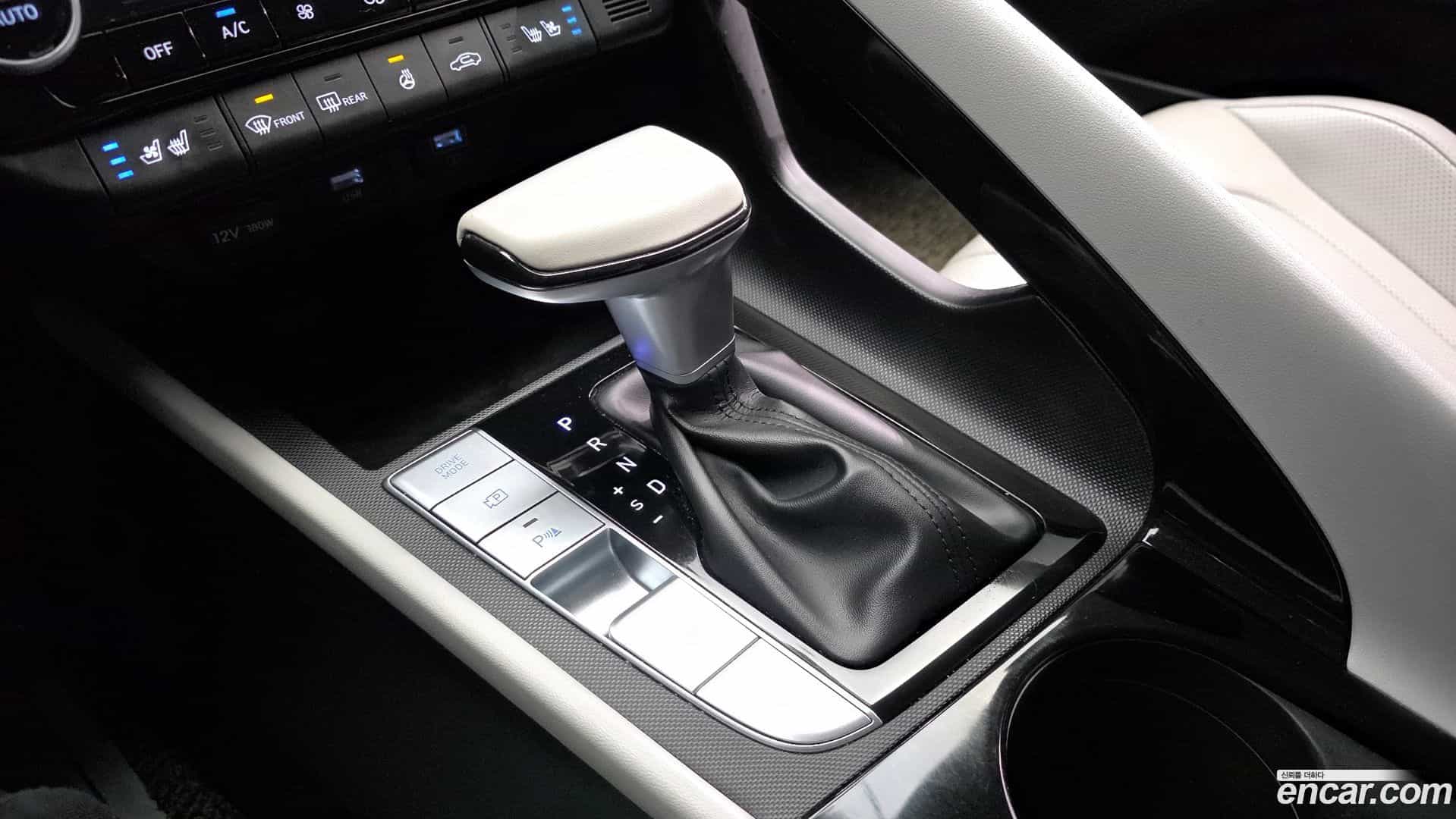AVANTE Hyundai 2021.6-INNER-009