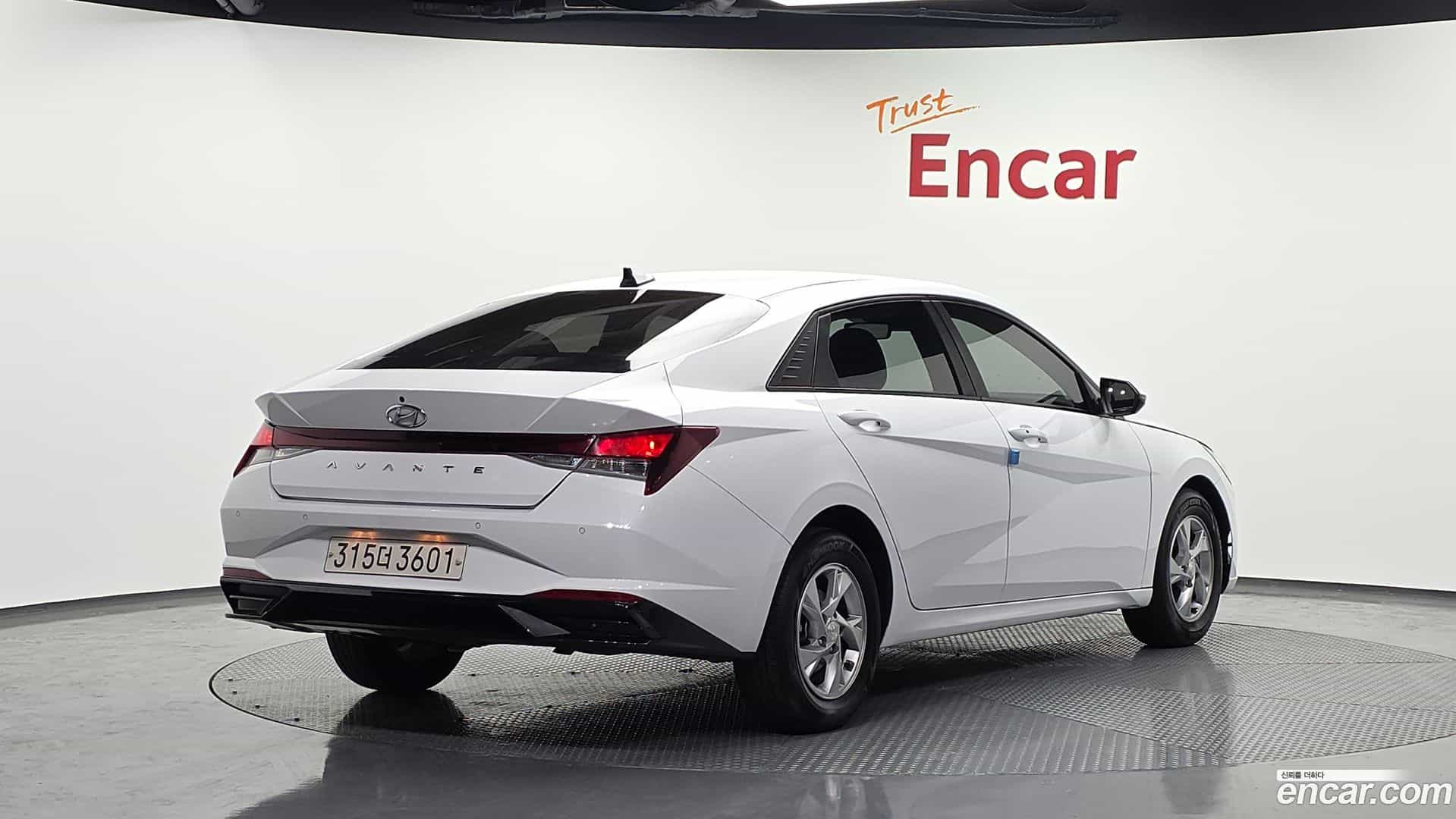 AVANTE Hyundai 2021.6-OUTER-002