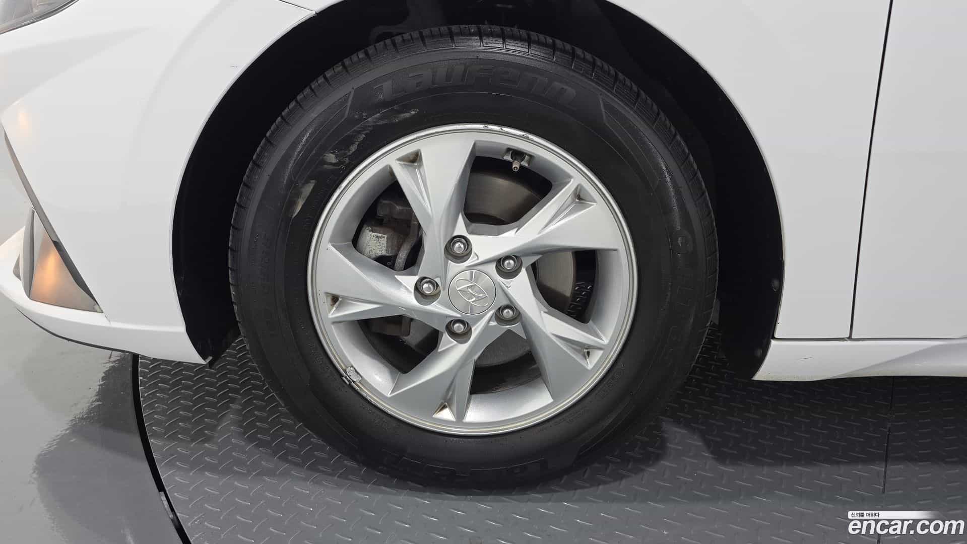 AVANTE Hyundai 2021.6-OUTER-005