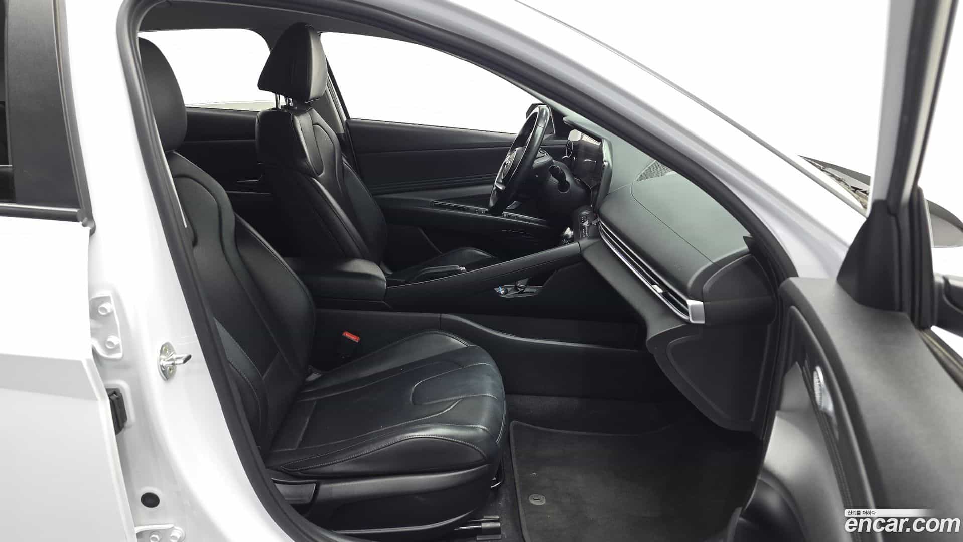 AVANTE Hyundai 2021.6-INNER-010
