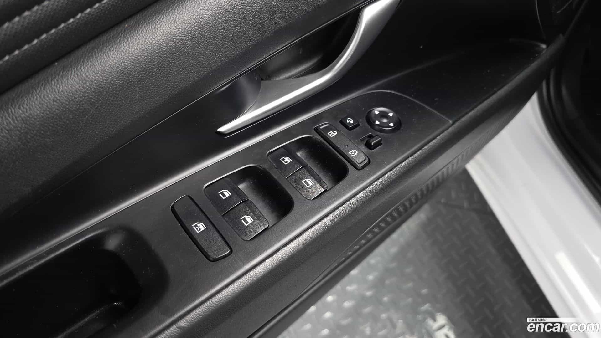 AVANTE Hyundai 2021.6-OPTION-023