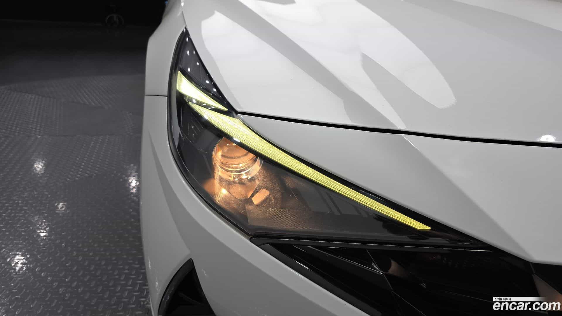 AVANTE Hyundai 2021.6-OUTER-032