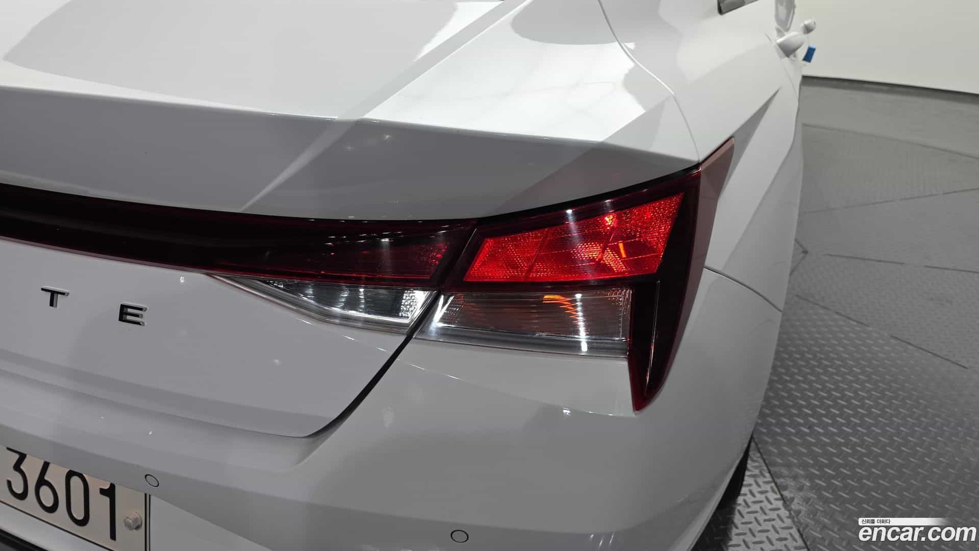 AVANTE Hyundai 2021.6-OUTER-033