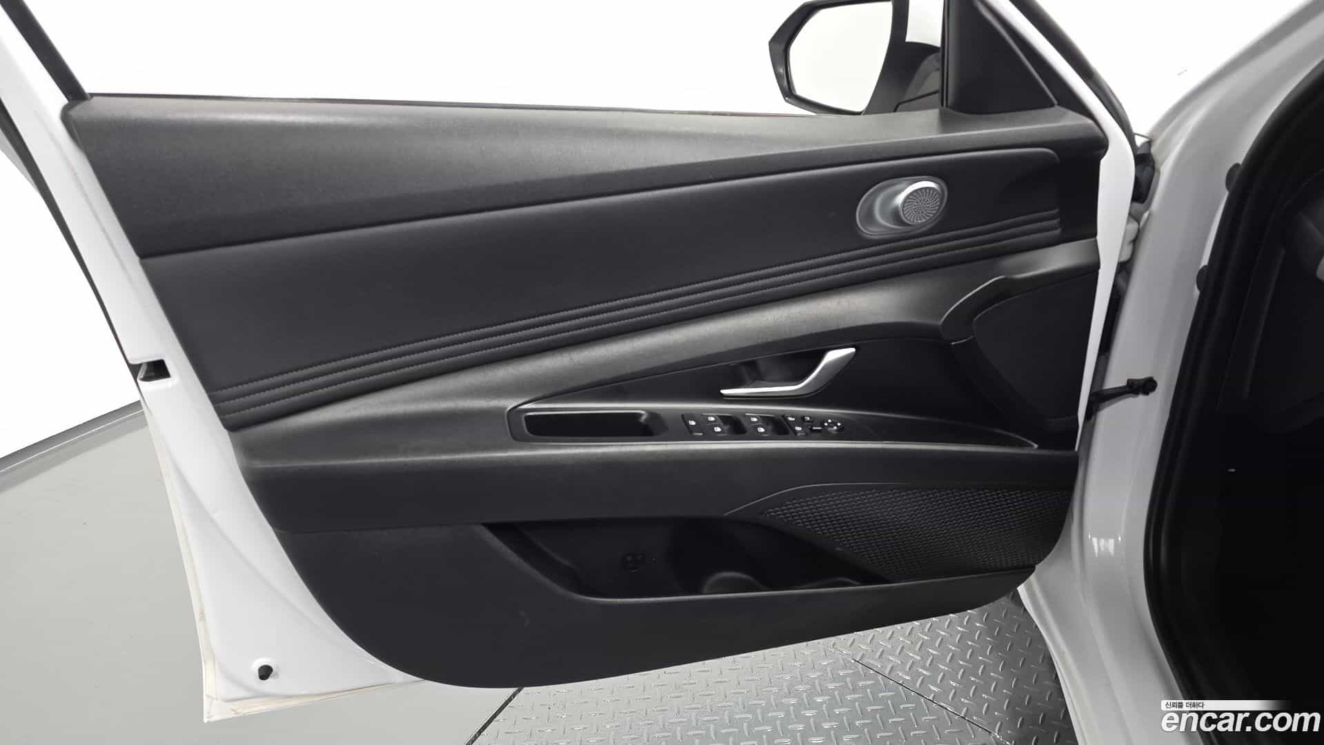 AVANTE Hyundai 2021.6-INNER-034