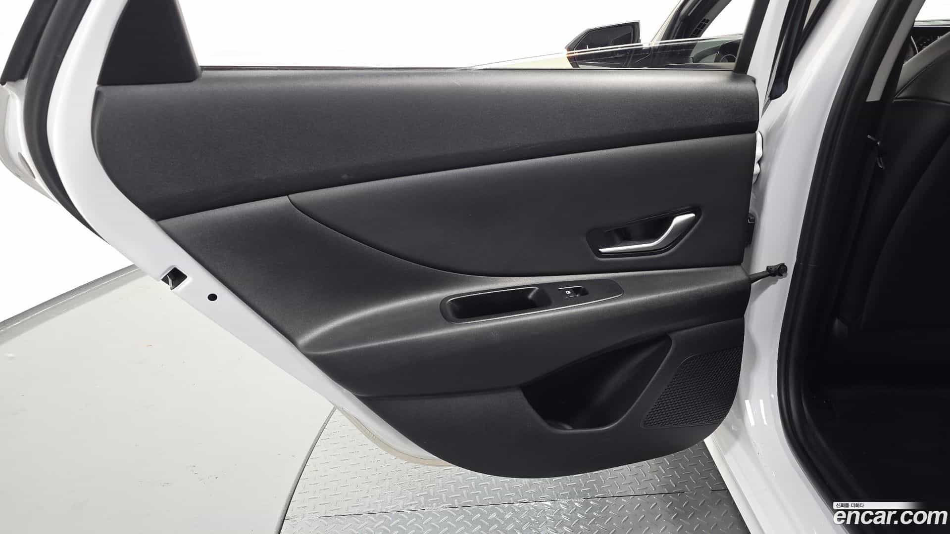 AVANTE Hyundai 2021.6-INNER-035
