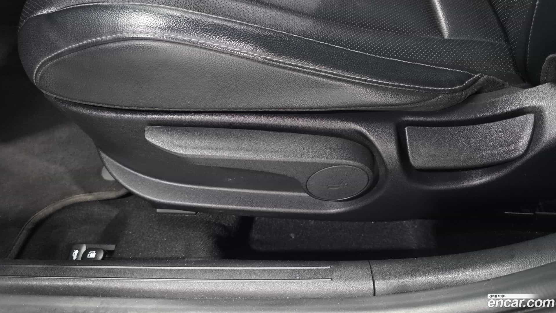 AVANTE Hyundai 2021.6-OPTION-042